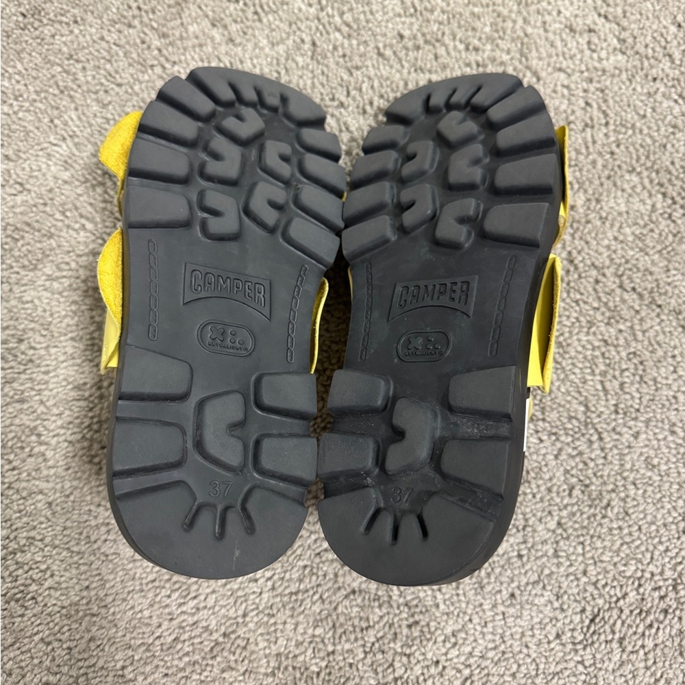 Camper Yellow Slides - Picture 5 of 7